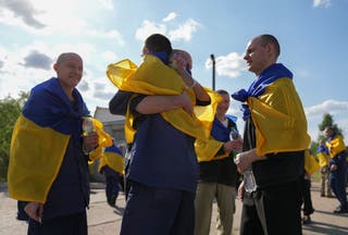 Ukrainian war prisoners (effort) respond after replacing prisoners in an undisclosed location